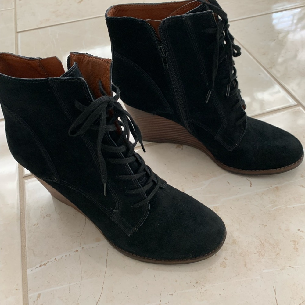 Women’s Size 10M - Lucky Brand Wedges - Black
